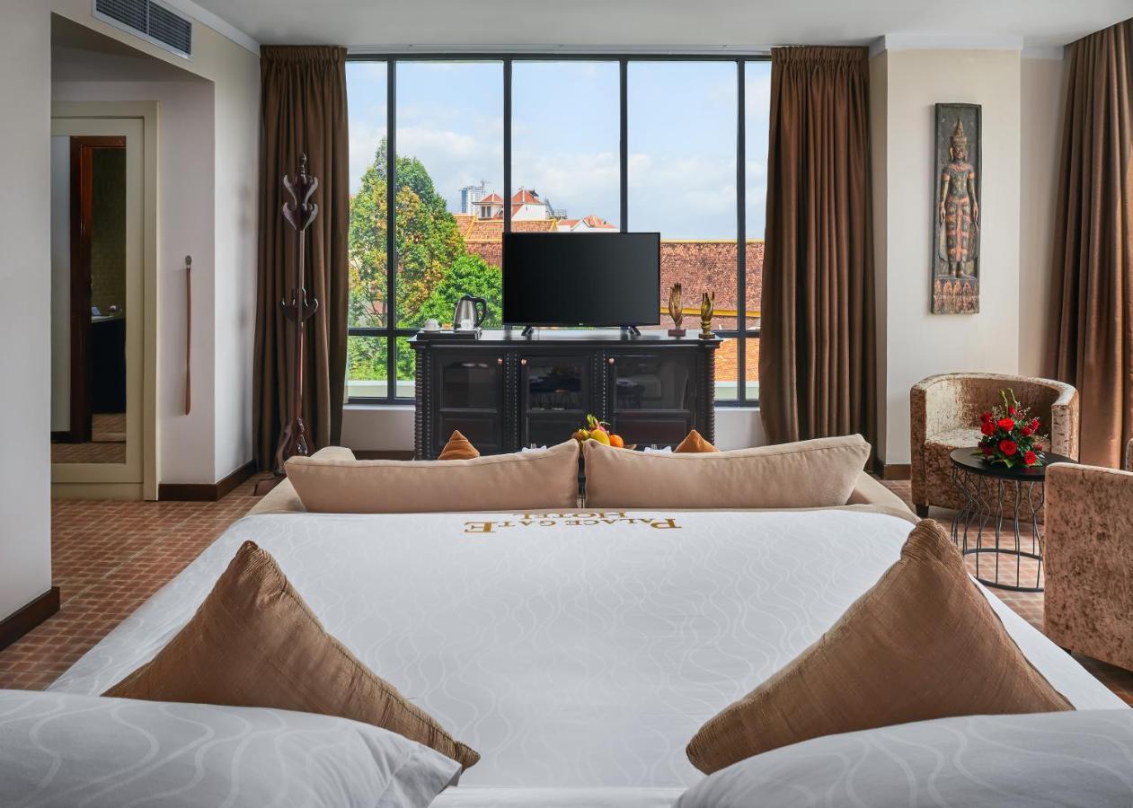 Royal Deluxe Double Room with View